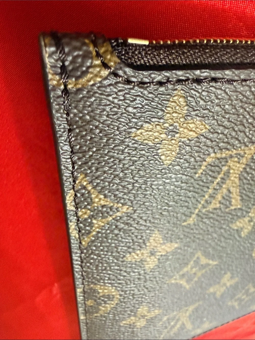 WOW POSHMARK Authentic Louis Vuitton Neverfull Monogram Pochette NWOT
